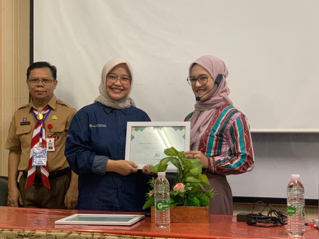 Komunitas Remaja United Tractors