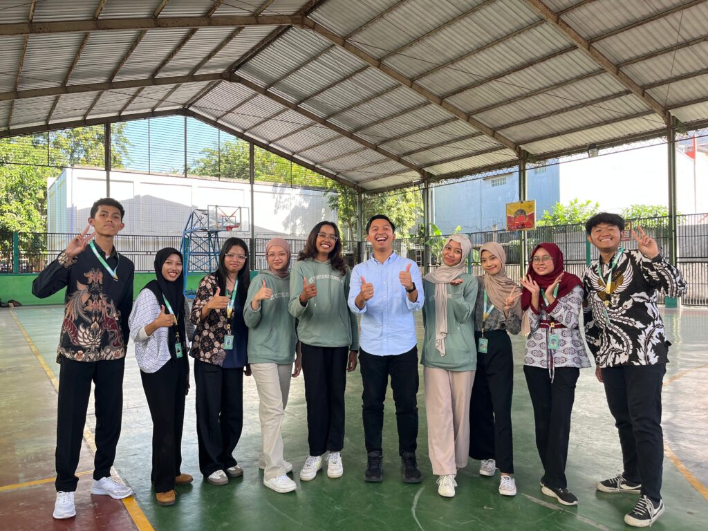 Komunitas Remaja United Tractors